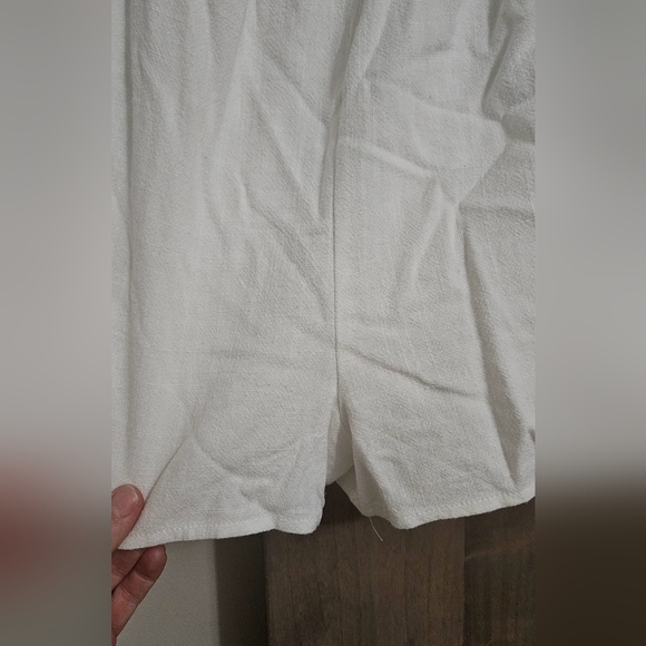 PACSUN LA Hearts Strapless Smocked Bodice Romper in white. Size XS NWT - Picture 8 of 15